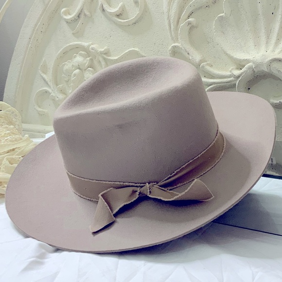 Olive and Pique Say It Ain’t Soho Wool Fedora main image 6